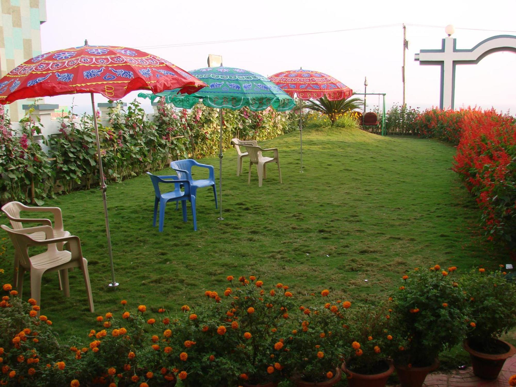 Puri Beach Resort Hotel 3*